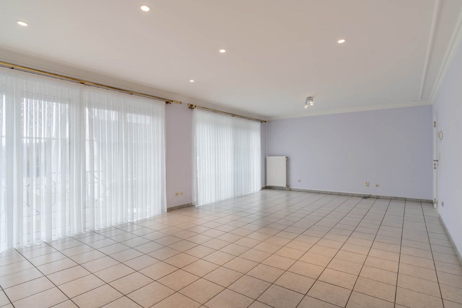 IN OPTIE - Zeer ruim en netjes verzorgd drie-slaapkamer appartement met kelder en garage te Schoonbeek - instapklaar ! foto 10