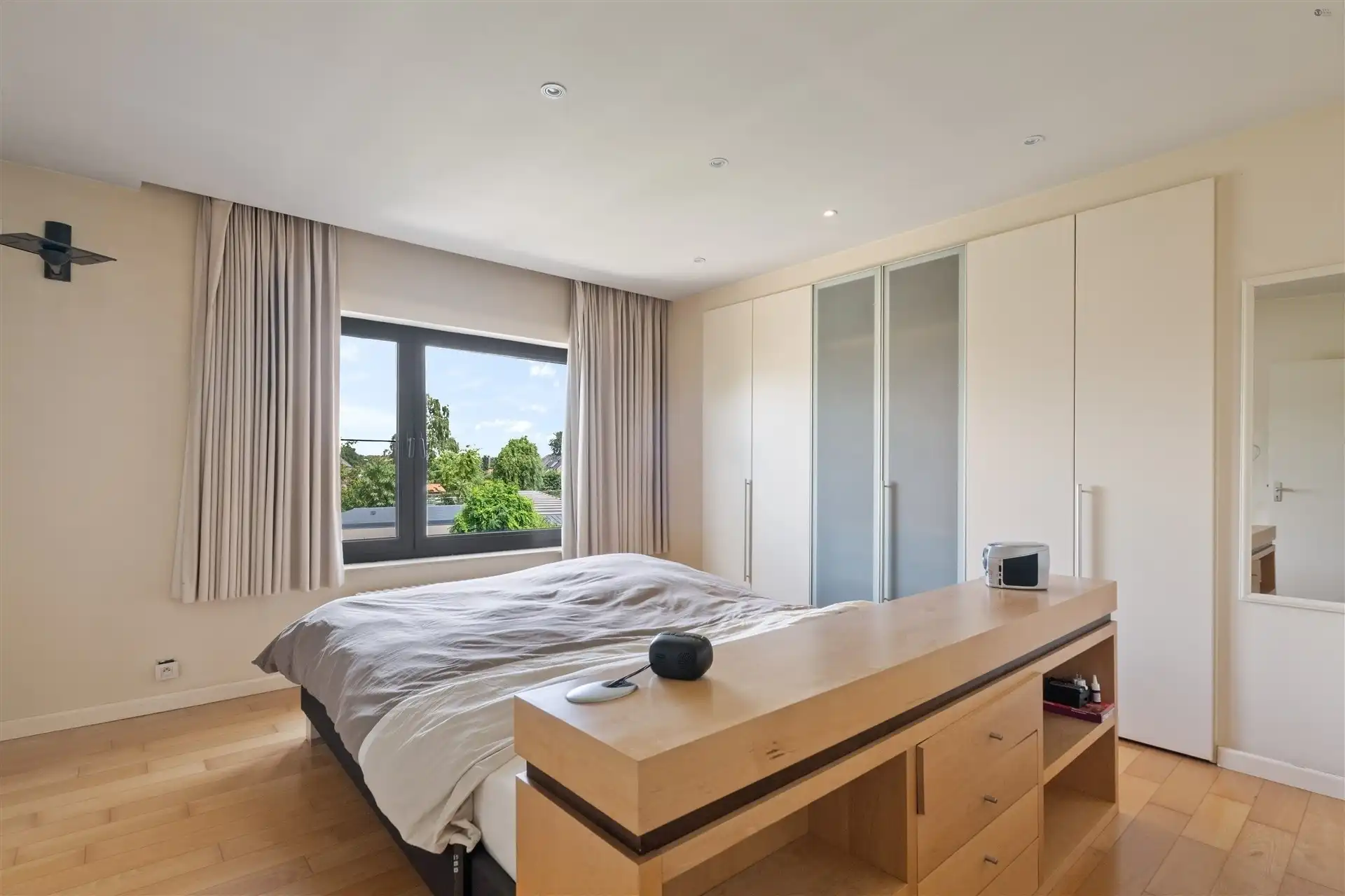 centraal gelegen pand met veel potentieel foto 18