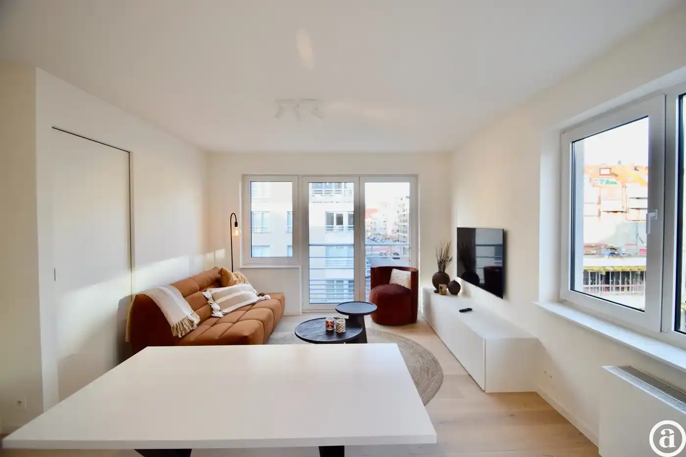 Instapklaar hoekappartement op enkele stappen van het centrum foto 7