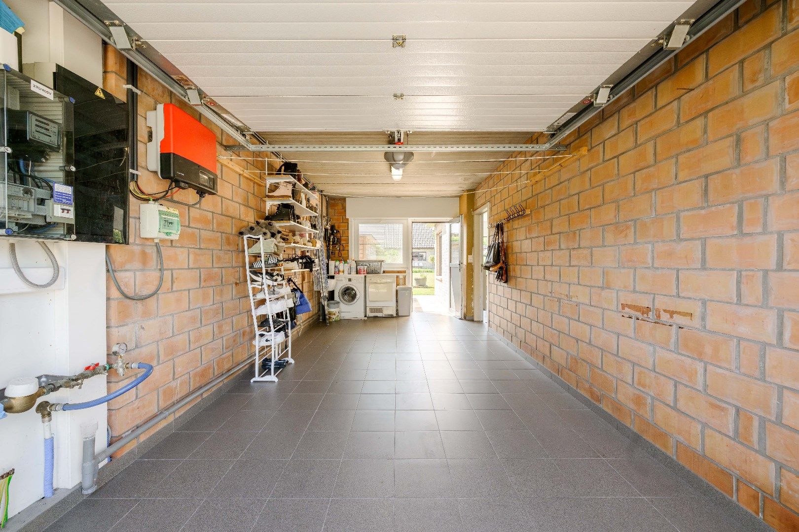 PRACHTIGE VILLA IN RUSTIGE WOONWIJK | 4 SLPKS | 2 GARAGES foto 12
