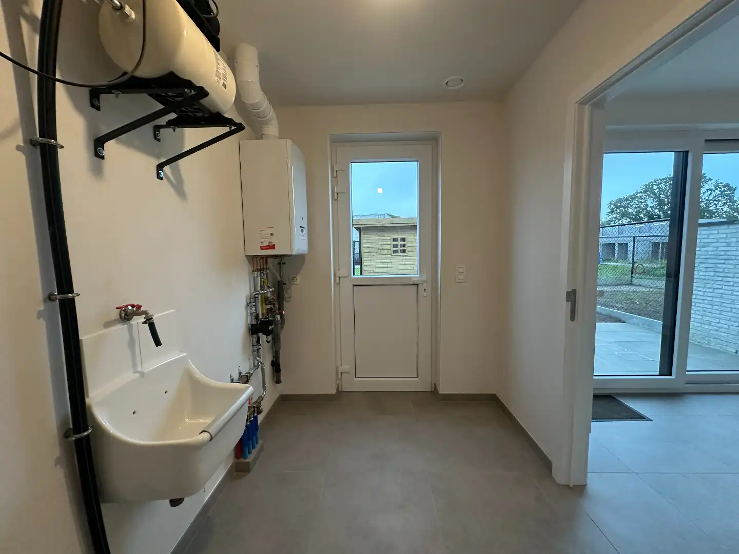 Mooie nieuwbouwwoning met 3 slpk en tuin, rustig gelegen in Torhout Wijnendale foto 11