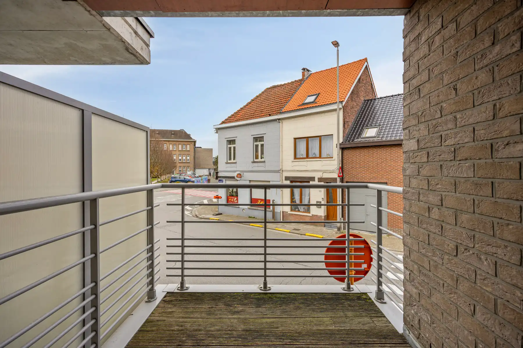 Instapklaar appartement met 2 kamers, staanplaats en terras foto 17