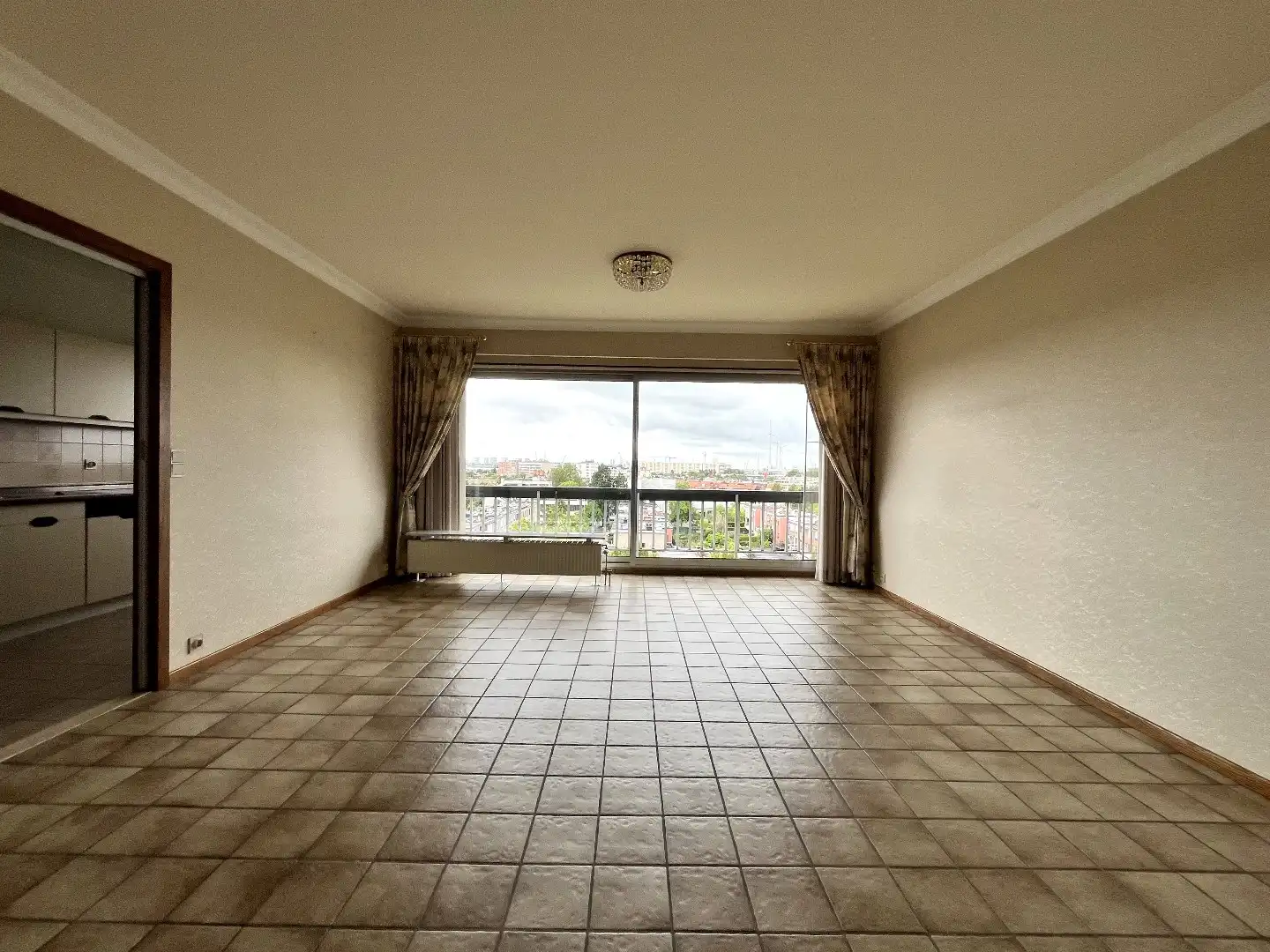 Comfortabel 2-slpk appartement met terras en autostaanplaats foto 5
