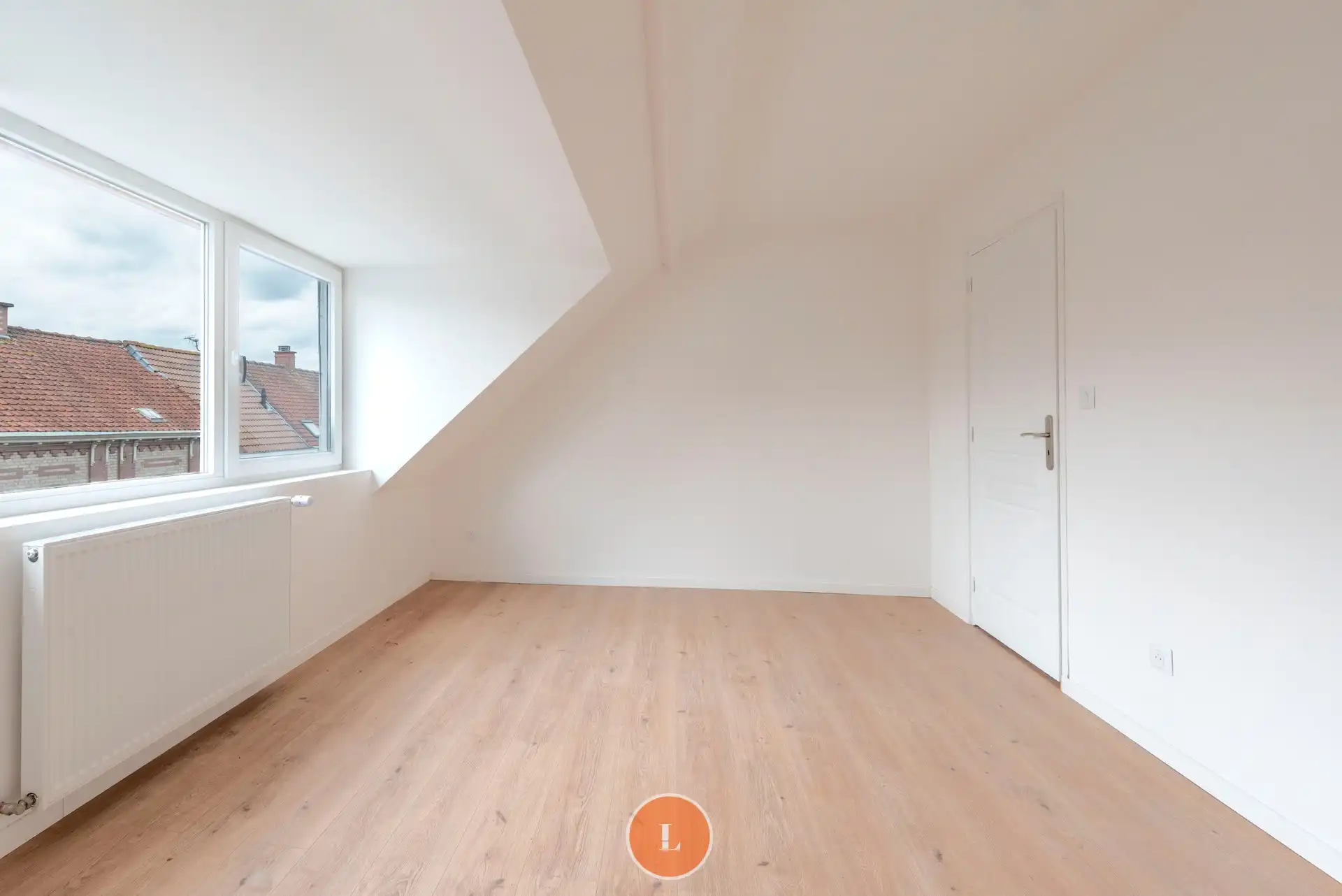 Instapklare, volledig gerenoveerde woning met 4 slaapkamers en 2 badkamers. foto 14