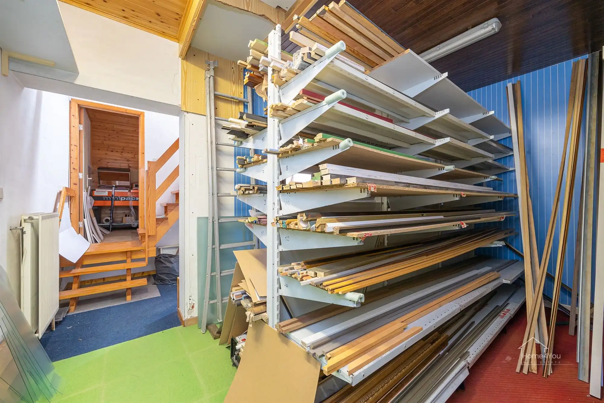 Veelzijdig handelshuis met ruim duplex appartement foto 25