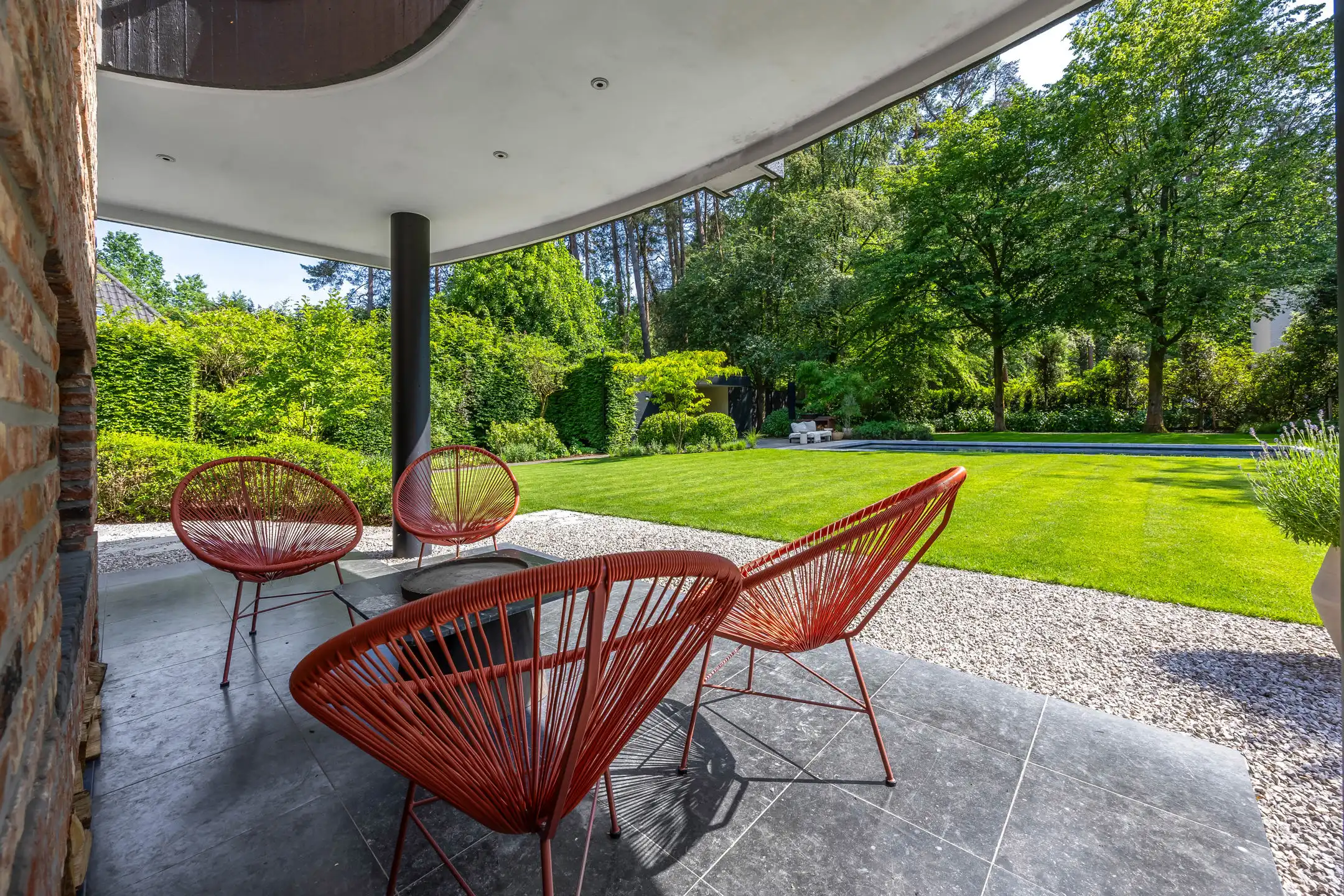 Architectenvilla met zwembad en ZW tuin in Hof Ter Linden foto 23