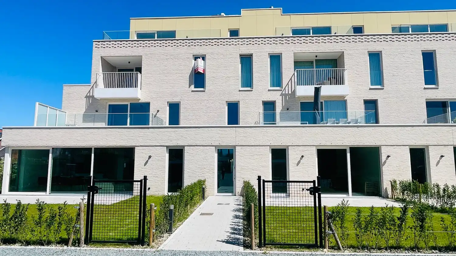 Te huur – Energiezuinig 1-slaapkamerappartement met ruim terras in Ingelmunster foto 16
