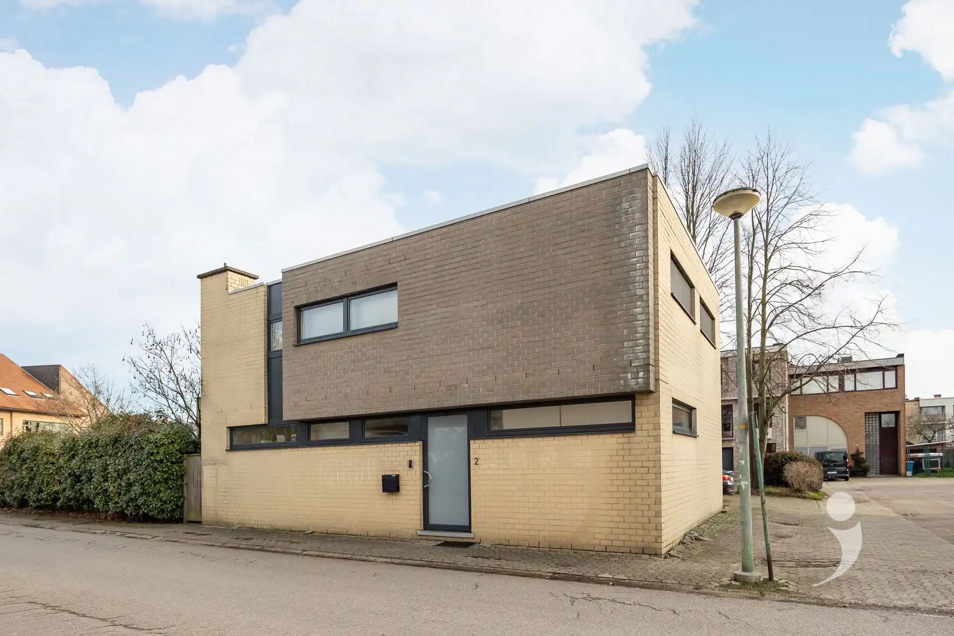 Volledig gerenoveerde gelijkvloerse woning op toplocatie in Aarschot foto 2