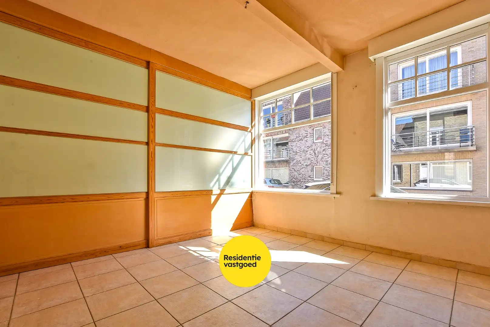 Charmante woning met veel potentieel in centrum Diksmuide op 248 m²! foto 3