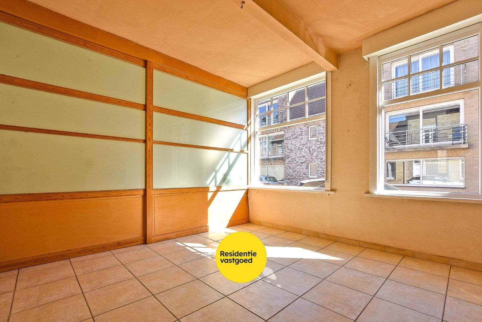 Charmante woning met veel potentieel in centrum Diksmuide op 248 m²! foto 3