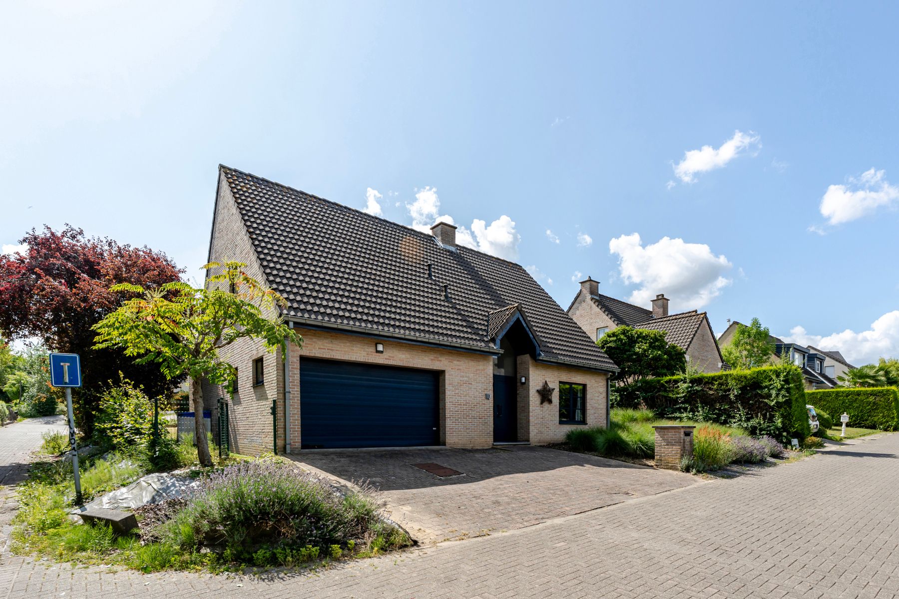 Vrijstaande gezinswoning met 3 slaapkamers, garage en tuin foto 26