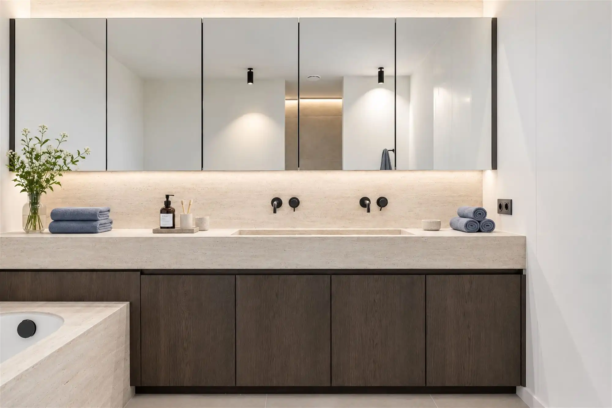 Gelijkvloers wonen met privacy en zonder syndicuskosten! foto 17
