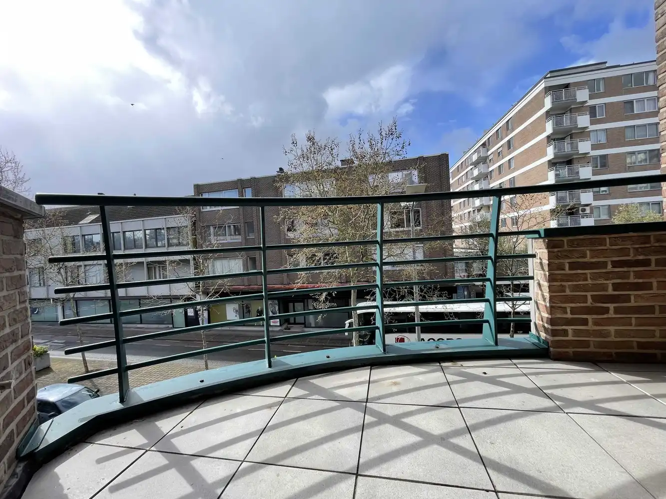 Ruim appartement met 2 slaapkamers in het hart van Genk foto 4