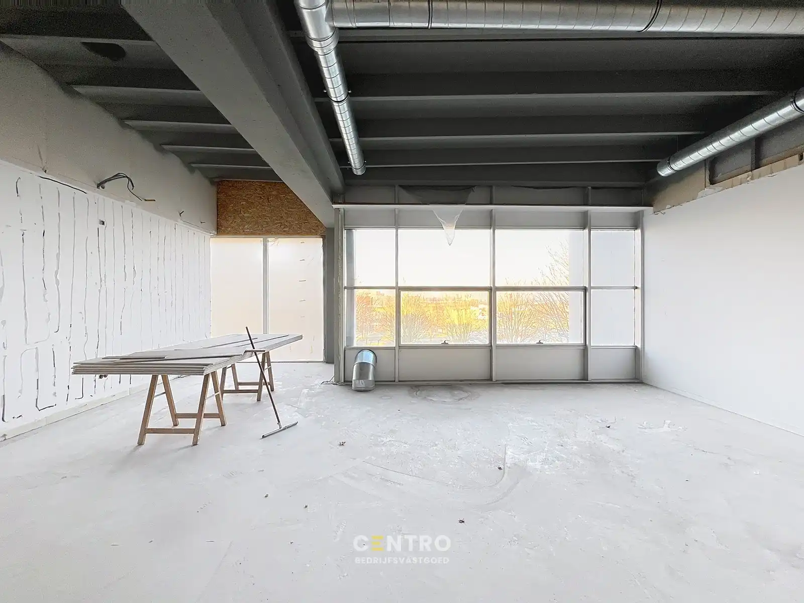 Energiezuinige, vernieuwde SERVICED kantoorruimte op Ieper Business Park! foto 10
