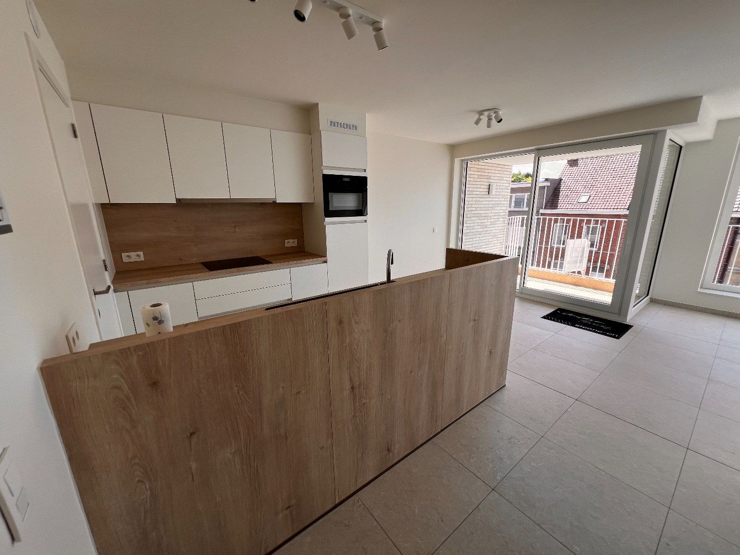 NIEUWBOUWAPPARTEMENT MET 2 SLAAPKAMERS, TERRAS EN AUTOSTANDPLAATS IN IEPER foto 3