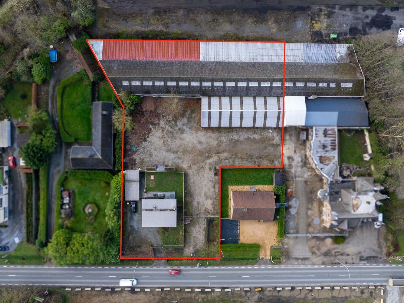 Woonst met zeer ruim magazijn van 1600 m² op een uitstekende locatie foto 34