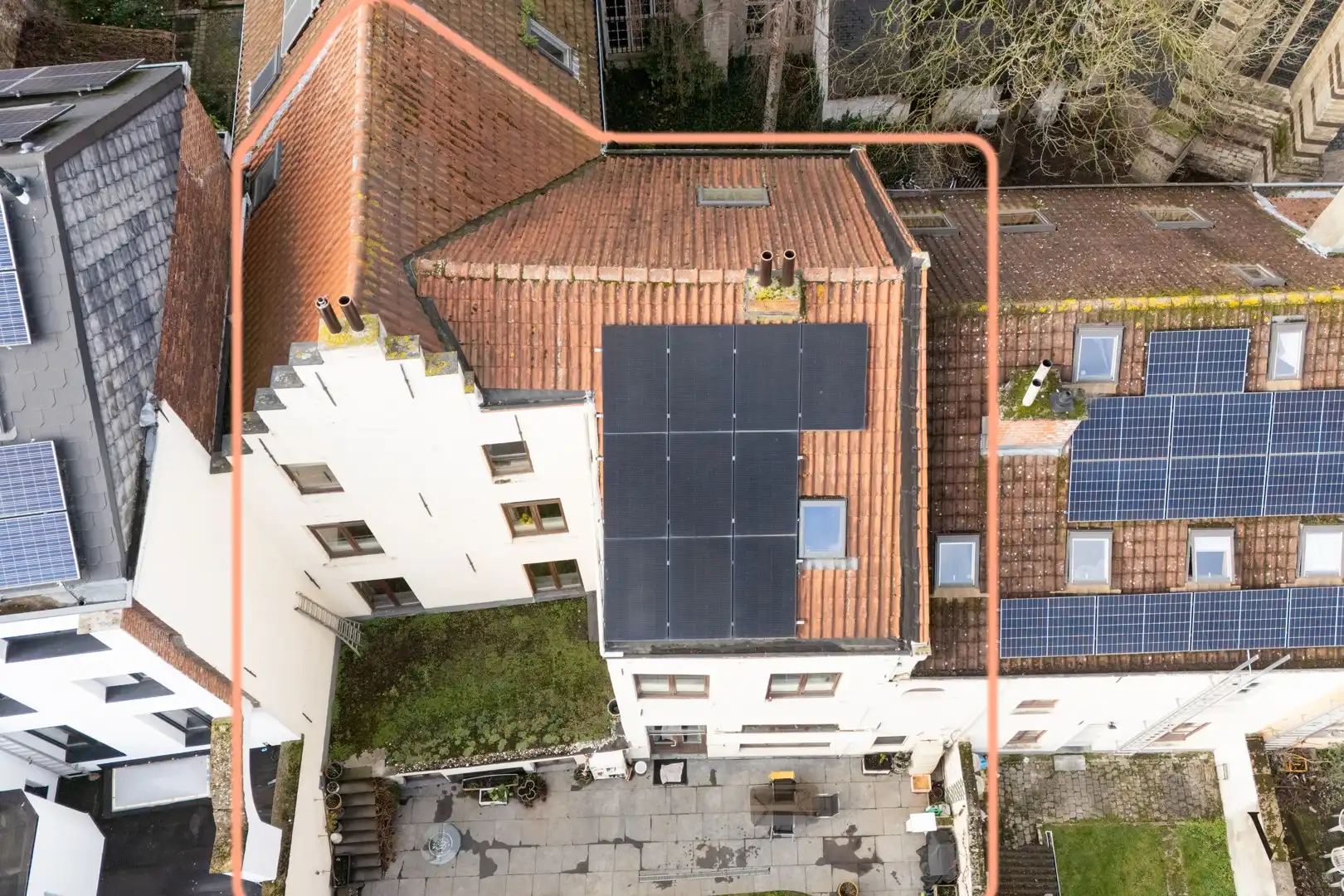 Karaktervol herenhuis met uitzonderlijk grote stadstuin in centrum Leuven foto 22