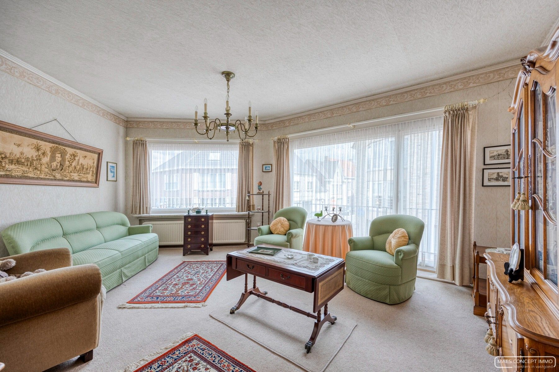 Handelsruimte met woning op topligging in Zulte foto 12