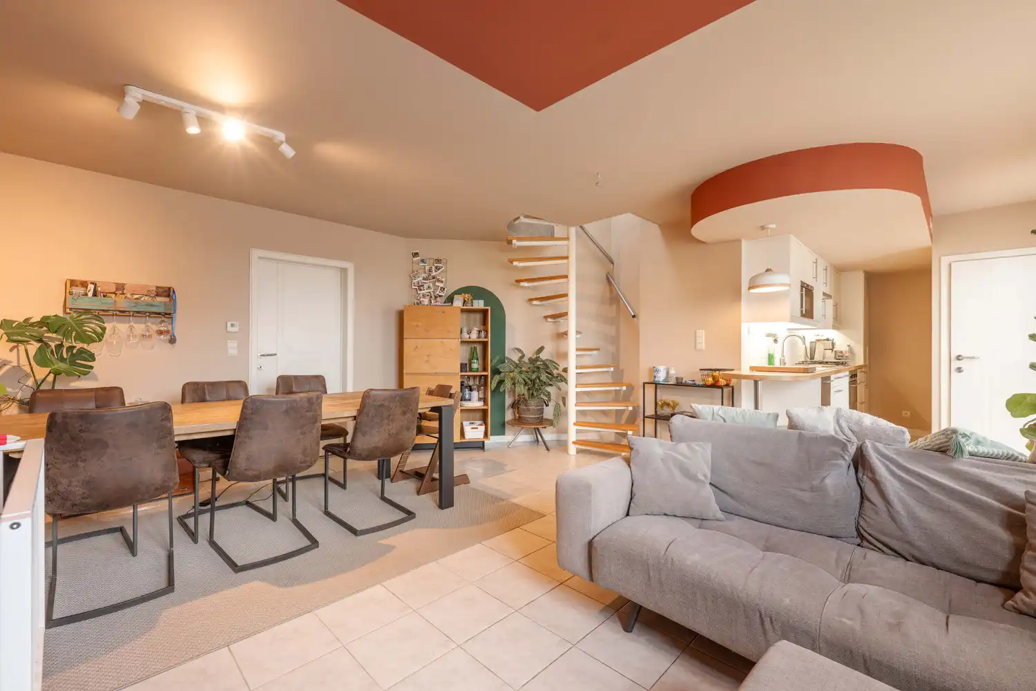 Knusse woning te Ruiselede. foto 3