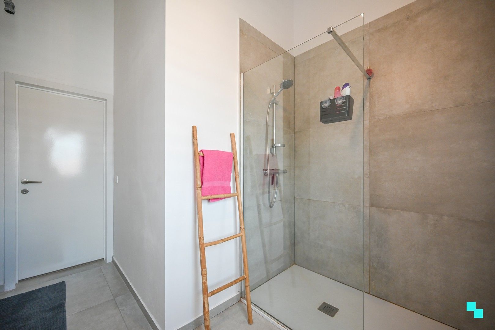 Tweeslaapkamerappartement met dakterras in Wielsbeke foto 16