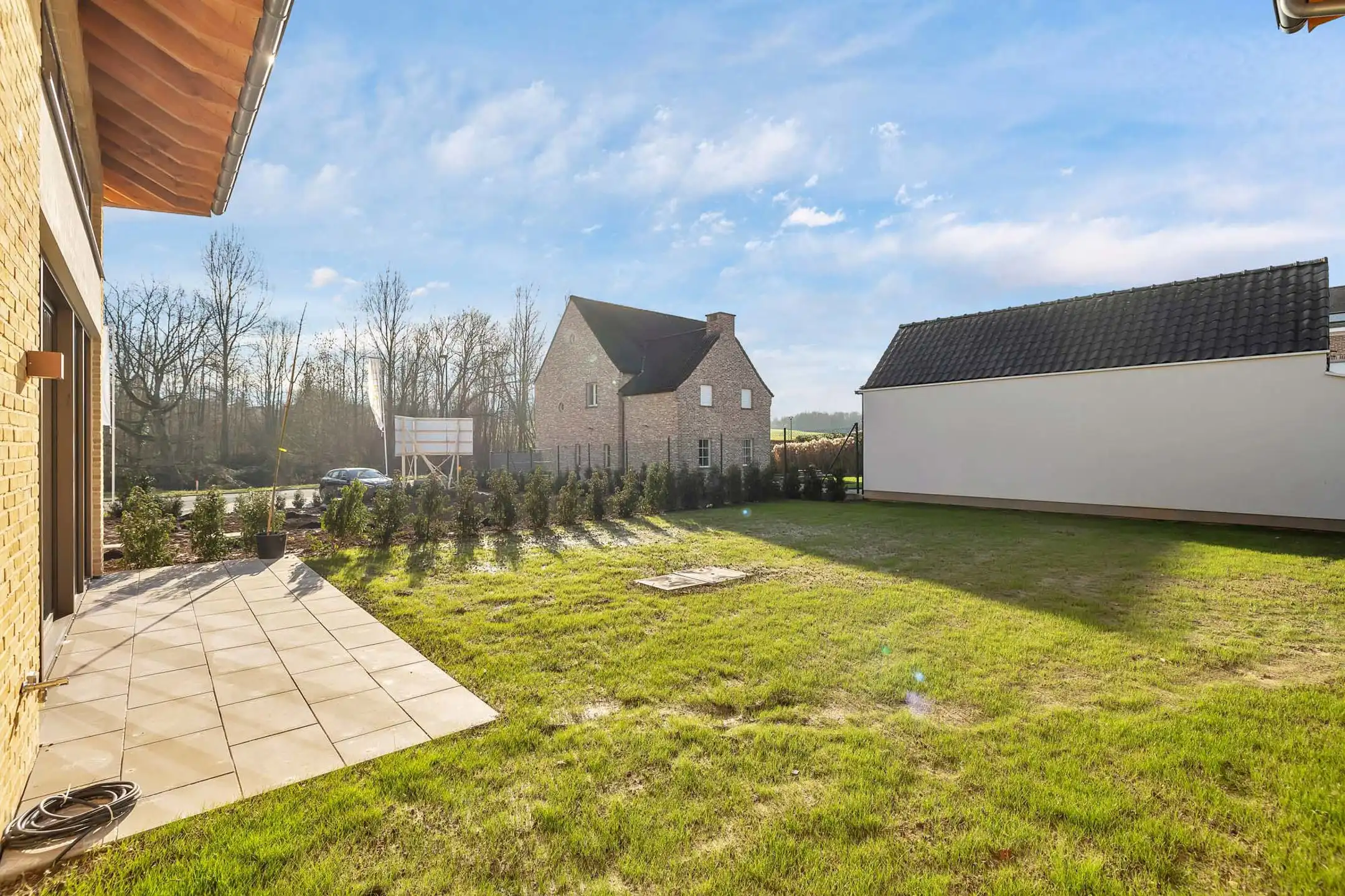 Prachtige nieuwbouwwoning in uniek woonerf foto 22
