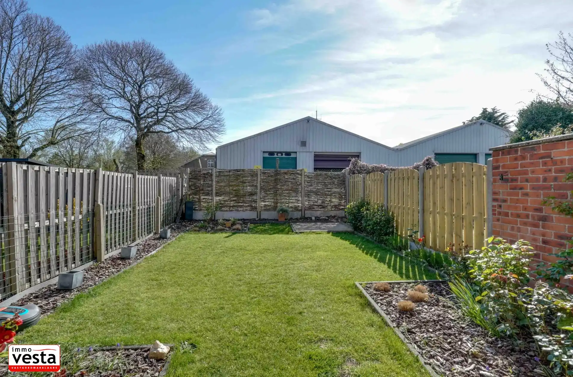 Ruime gezinswoning met 4 slaapkamers foto 22