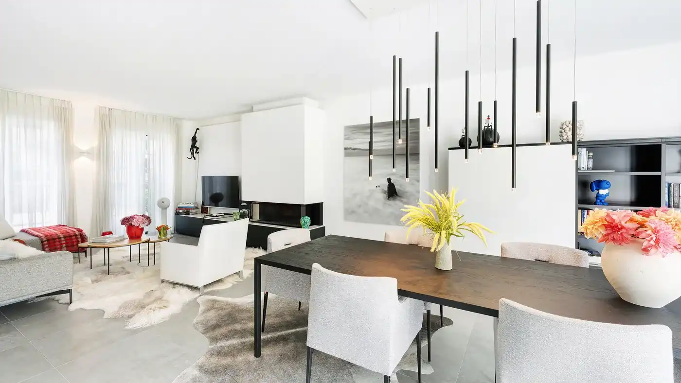 Recent gebouwde en zeer mooi afgewerkte woning te Valkenerf (5slk's) foto 6