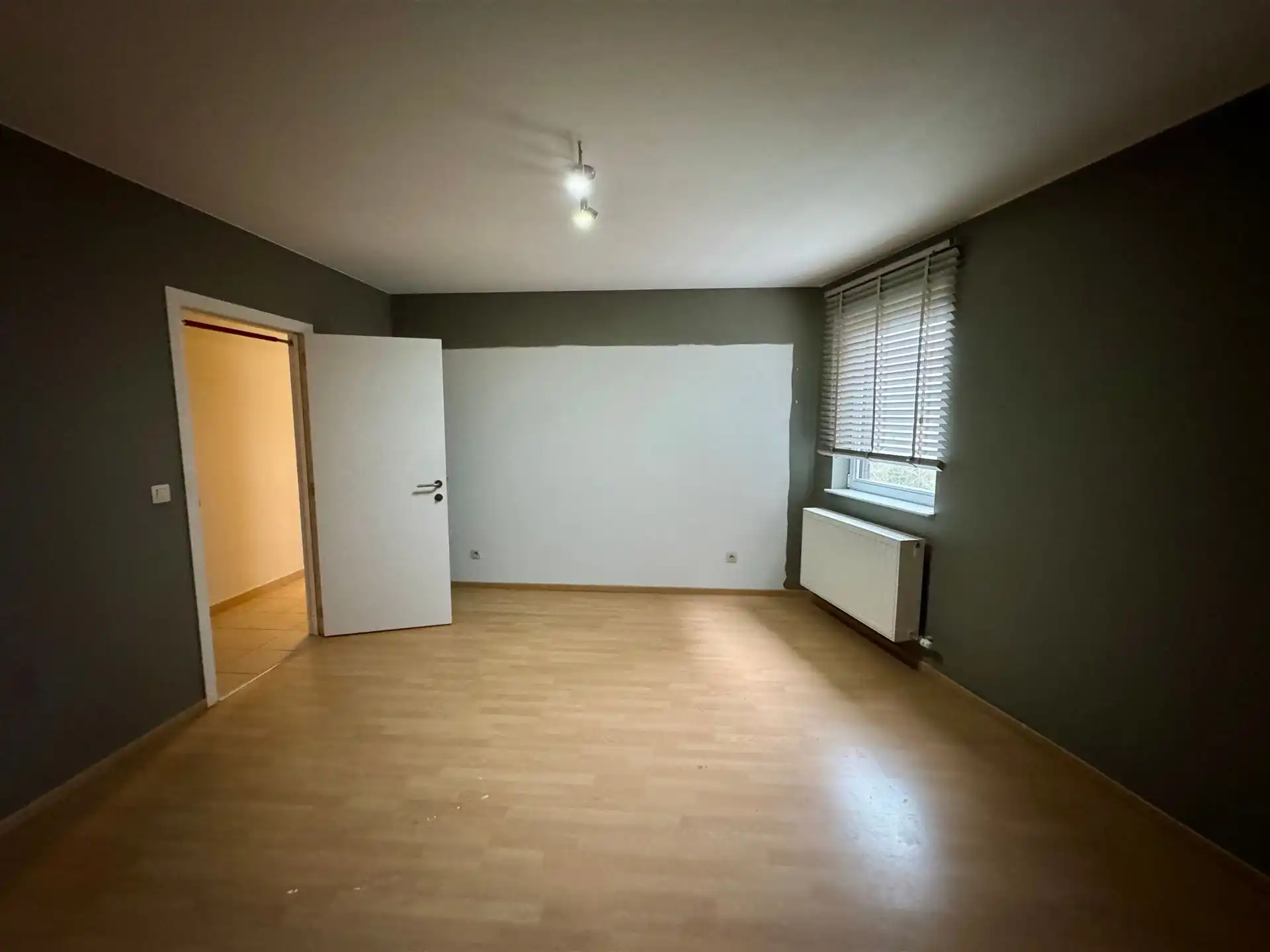 Ruim appartement met 2 slaapkamers en groot terras foto 6