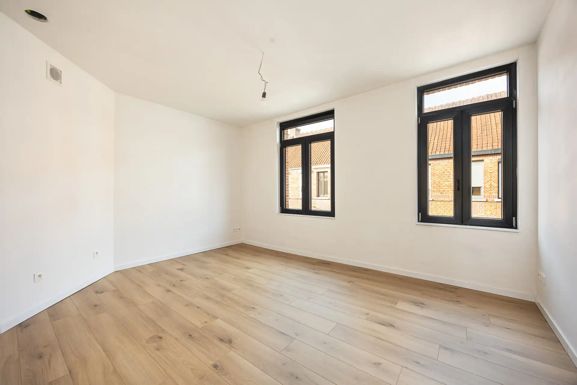 Vernieuwde arbeiderswoning foto 8