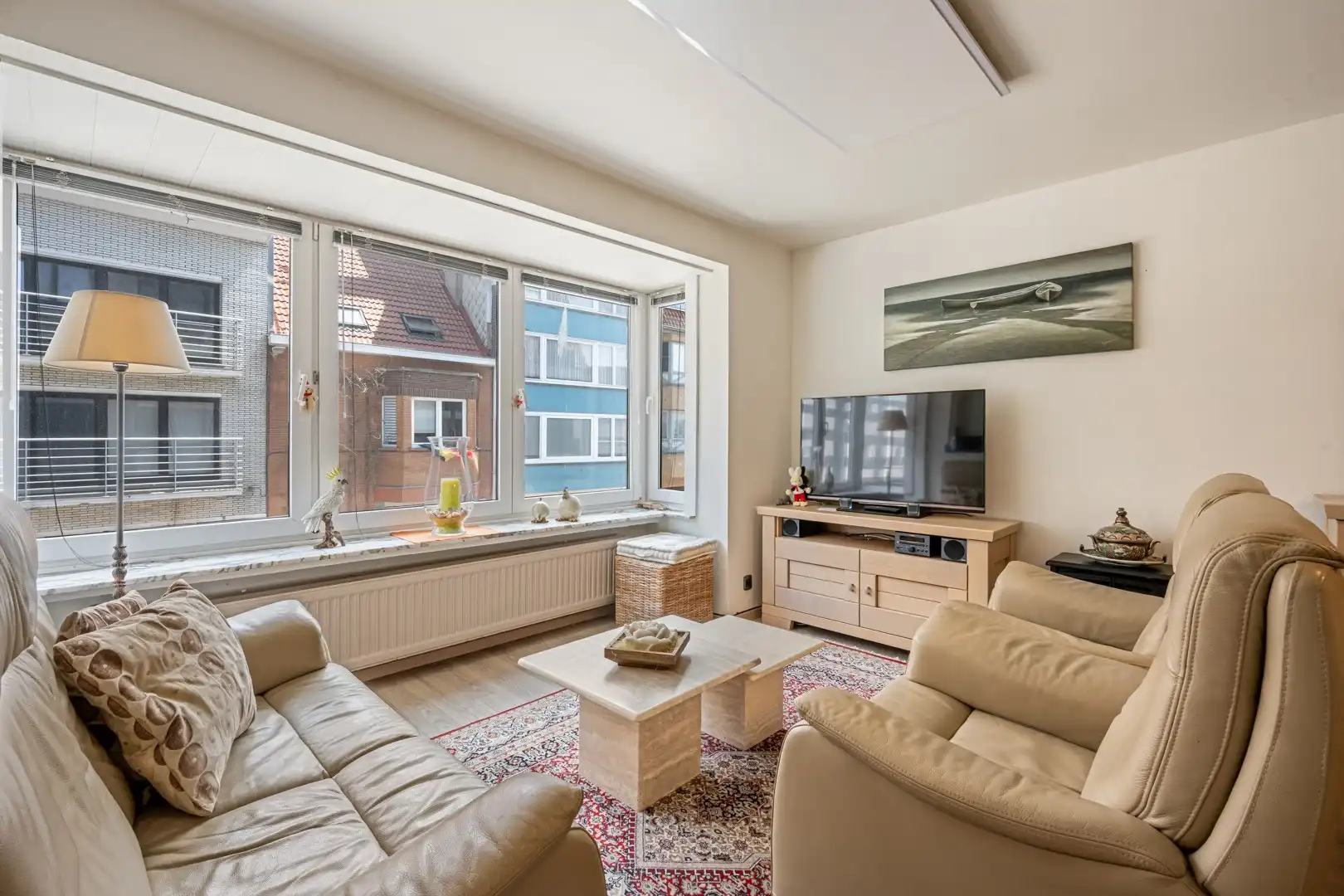 BREDENE | Instapklaar appartement vlak bij het strand met 2 slaapkamers en staanplaats foto 5