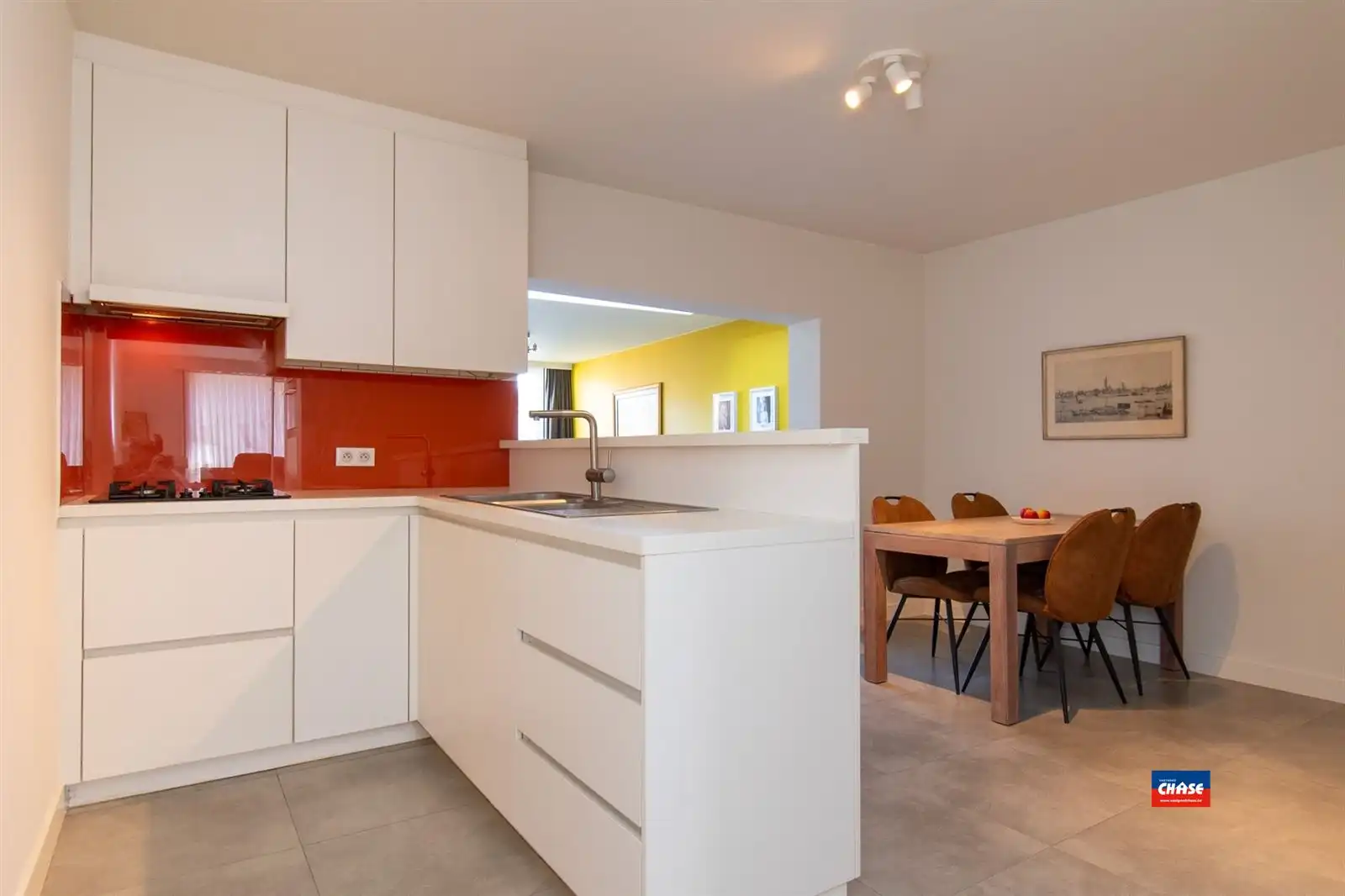 Gerenoveerde woning met 3 slaapkamers + tuin foto 6