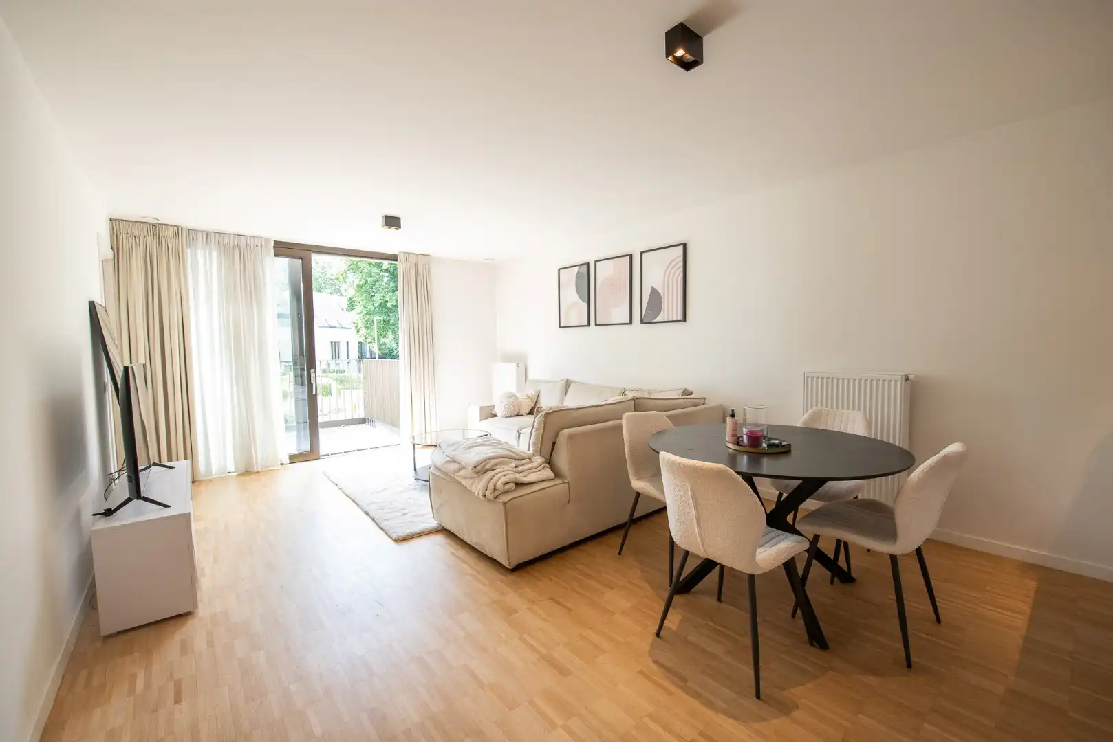 Stijlvol appartement in Park De Borchgrave te koop in Olsene! foto 9