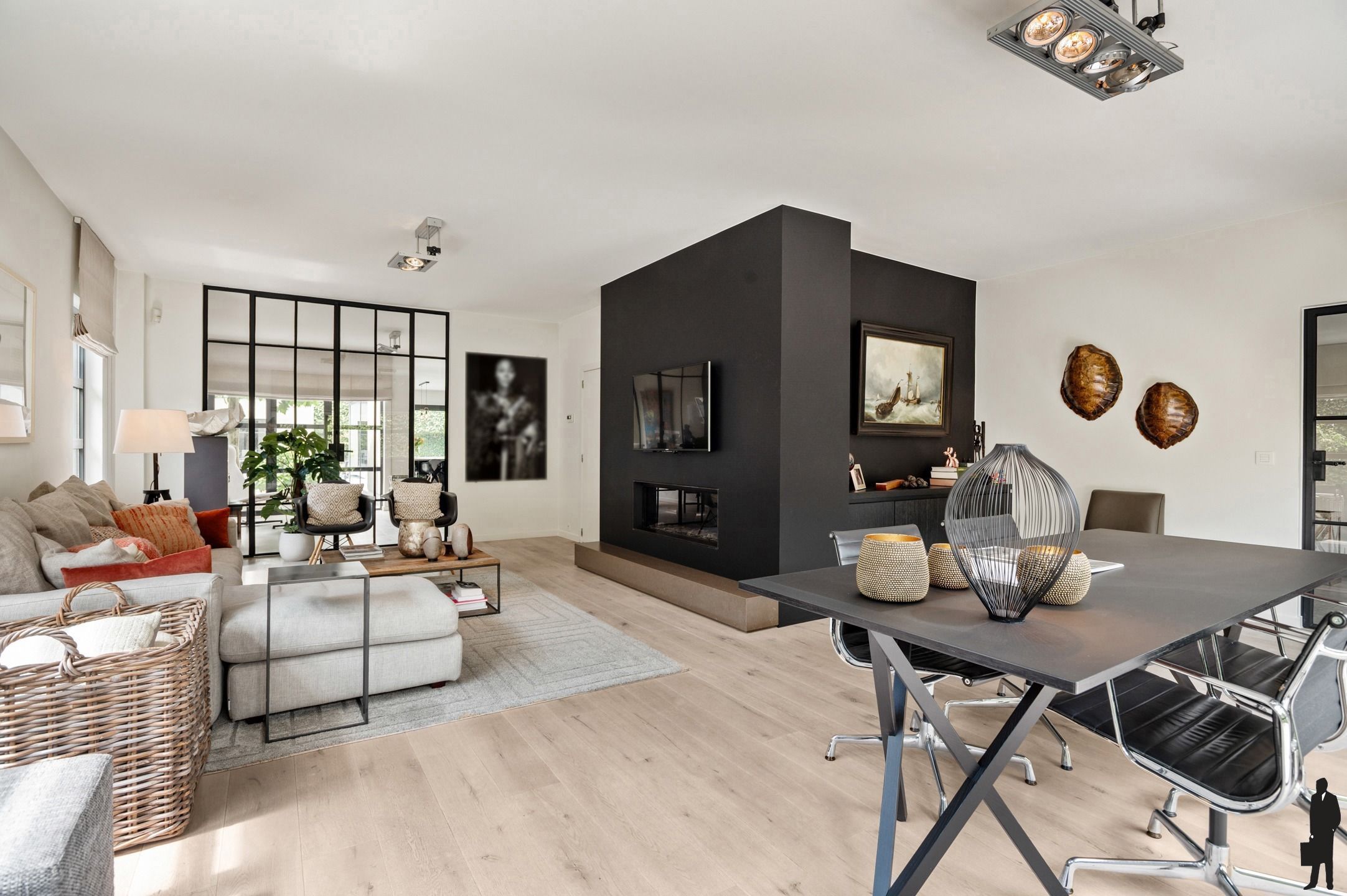 Prachtige familie villa op toplocatie met zwembad en ZW tuin foto 5