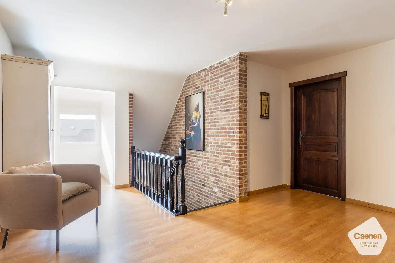 TOP GELEGEN VILLA MET 4 SLAAPKAMERS , GARAGE en onderhoudsvriendelijke tuin met tuinhuis foto 14