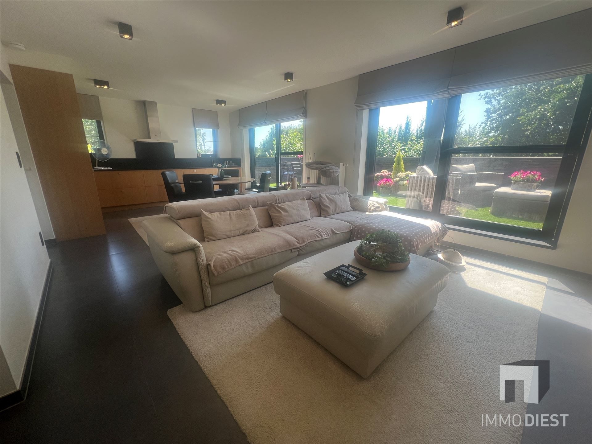 Modern duplex appartement met 3 slpkmrs foto 4