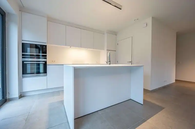 Luxueuze landelijke woning TE HUUR met ruime tuin, garage en 3 slaapkamers in het prachtige Wielsbeke. foto 6