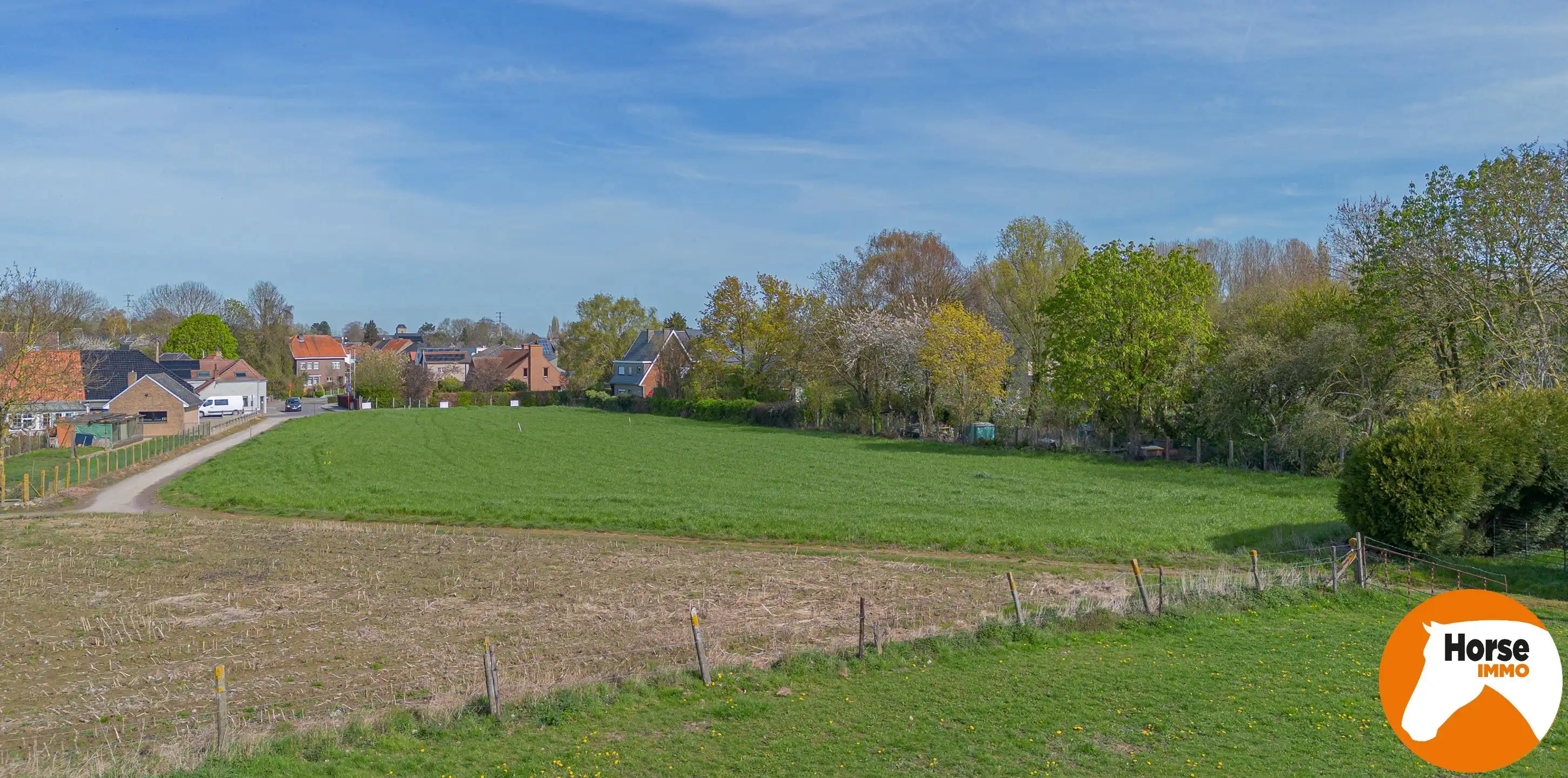 NIEUWERKERKEN - Uniek gelegen bouwgrond op 42a voor OB foto {{pictureIndex}}