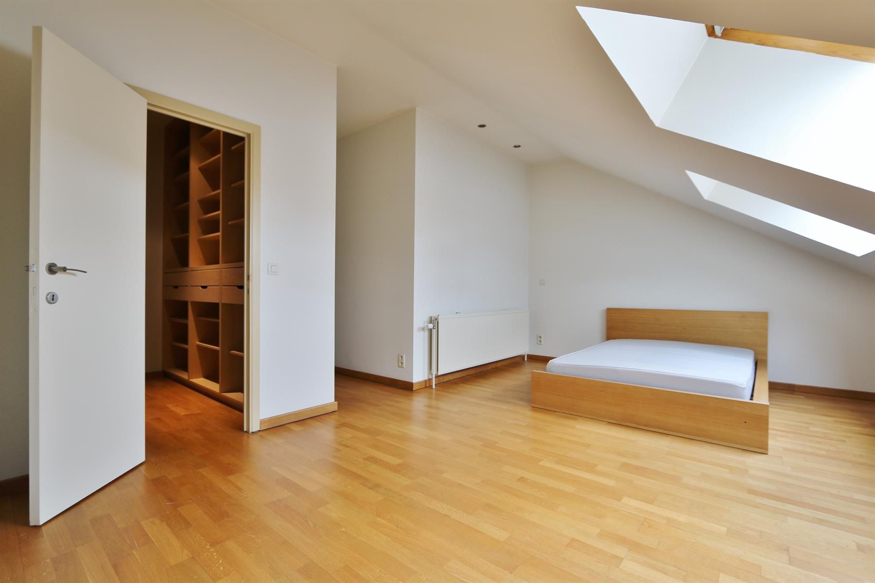 HANDELSHUIS - winkel - wellness - appartement - huurkoop kan foto 44