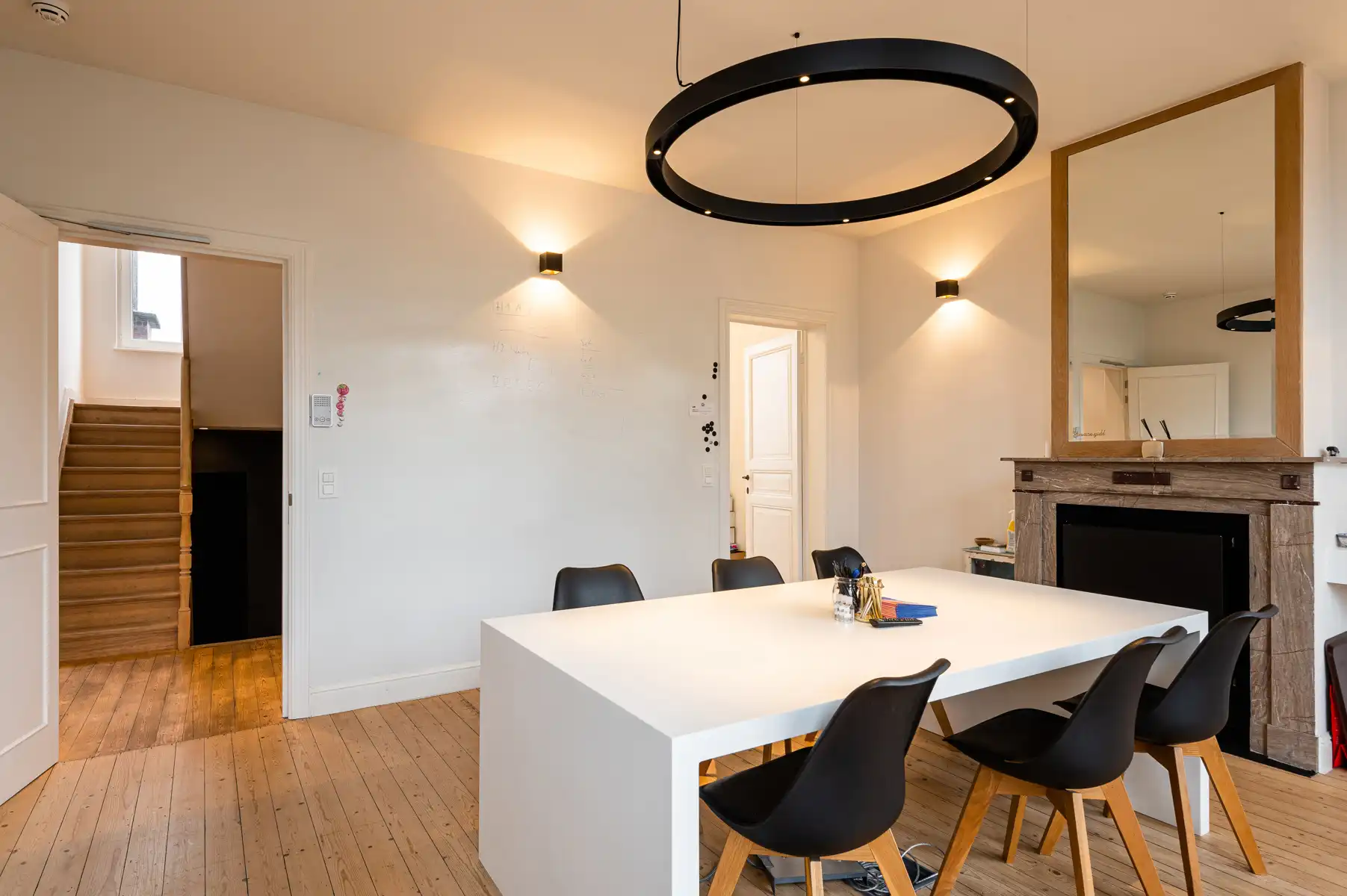 Stijlvolle 'all in' kantoorruimte in een volledig gerenoveerde herenwoning foto 9