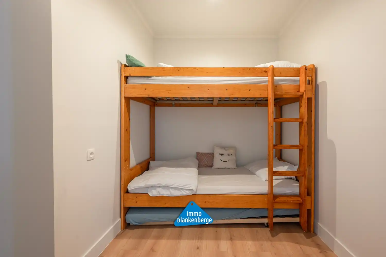 Zeer lichtrijk appartement nabij Jachthaven foto 12