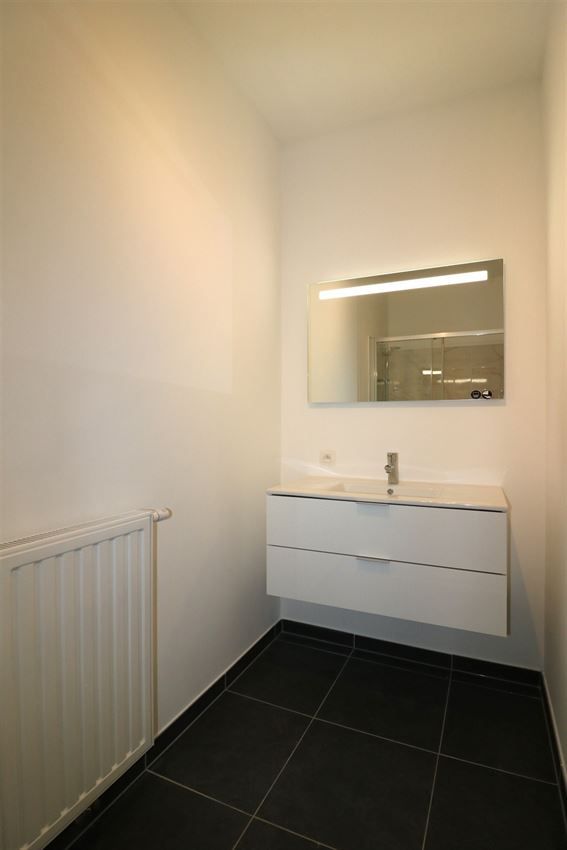 Bijzonder opgevat penthouse, 2 slpk., garage, groot terras foto 16