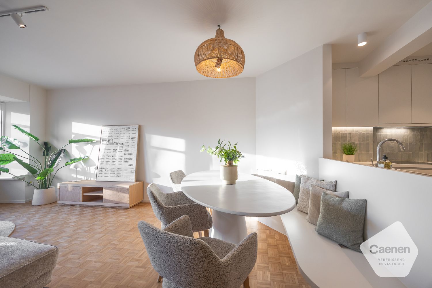 Gerenoveerd appartement op topligging foto 10