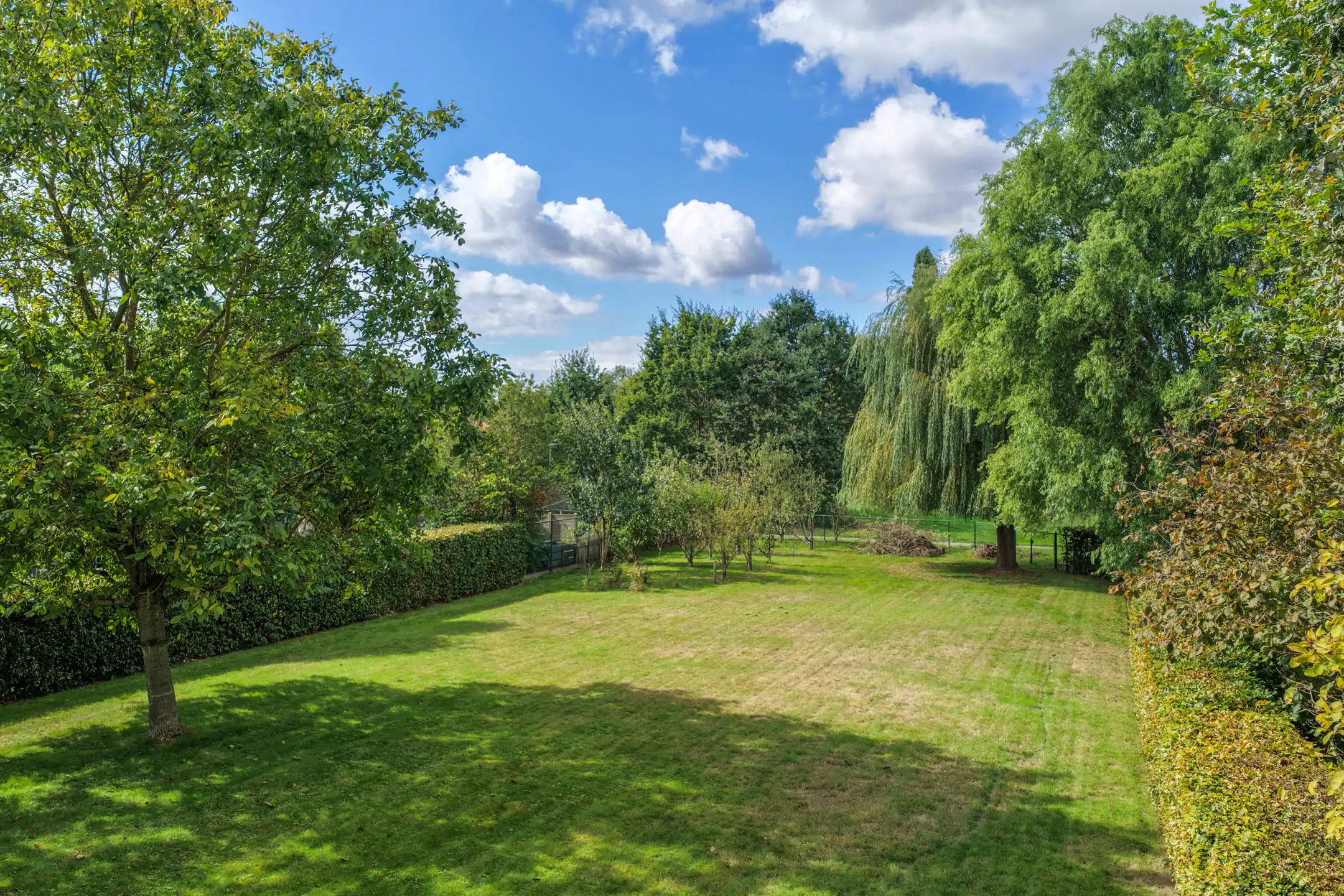 Ruime villa met prachtig groen verzicht foto 14