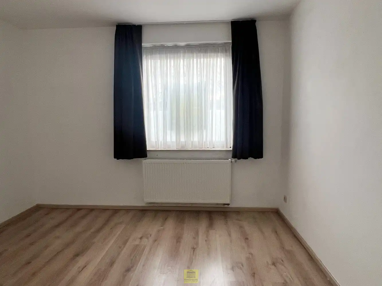 Instapklaar gelijkvloers - 2 slaapkamers - Op toplocatie foto 10