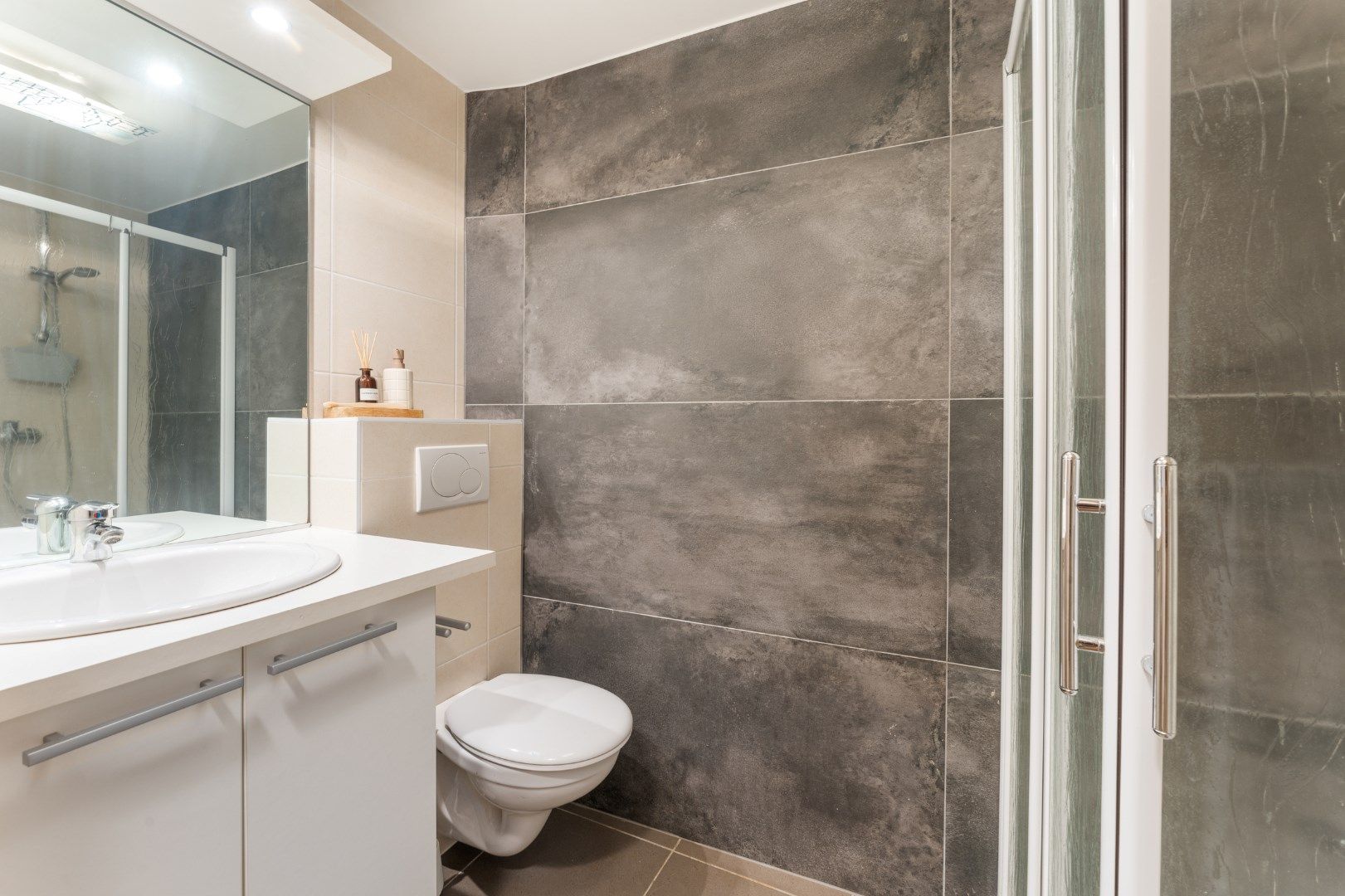 Instapklaar 2-slaapkamerappartement met gunstig EPC-label A gelegen in kleinschalige residentie! foto 8