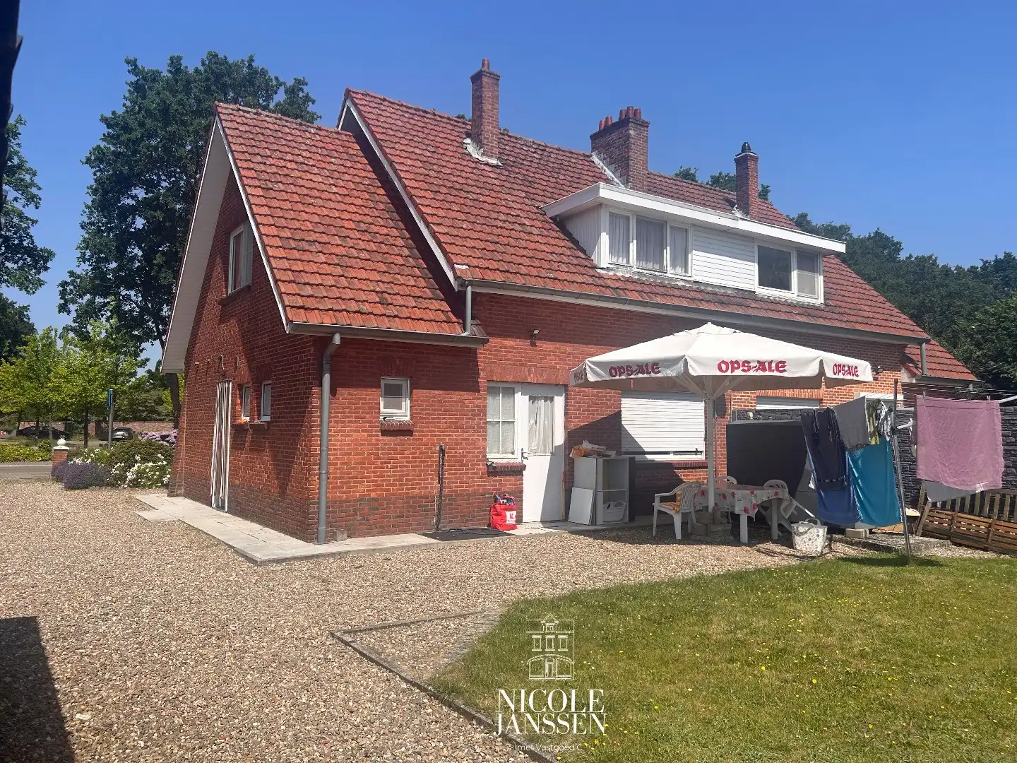 Te renoveren woning foto 2