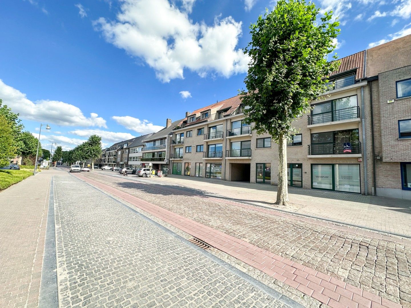 ruim en lichtrijk 2-slaapkamerappartement met ruim terras foto 14
