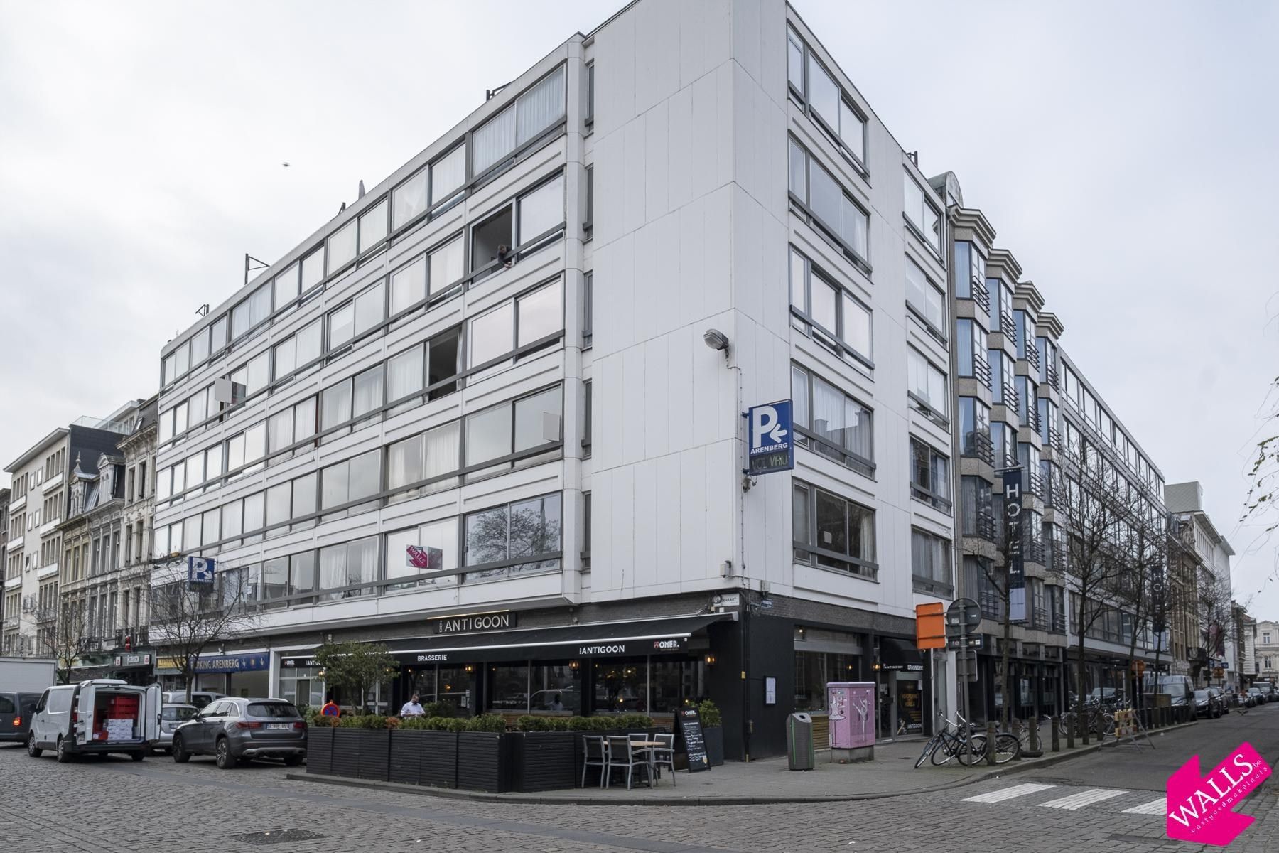 Lichtrijke studio aan Theaterplein! foto 11