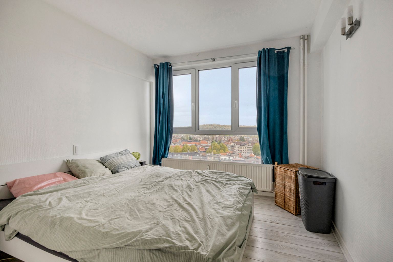 Instapklaar 2-slaapkamerappartement met panoramisch uitzicht foto 8