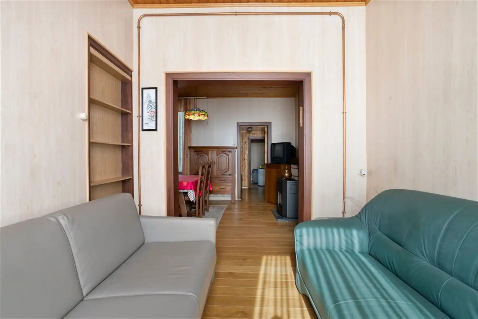 te renoveren woning met tuin foto 8